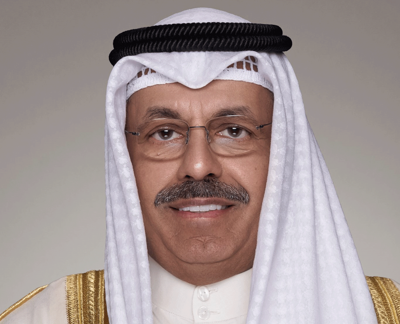 أمير الكويت يكلف أحمد نواف الأحمد الصباح بتشكيل الحكومة