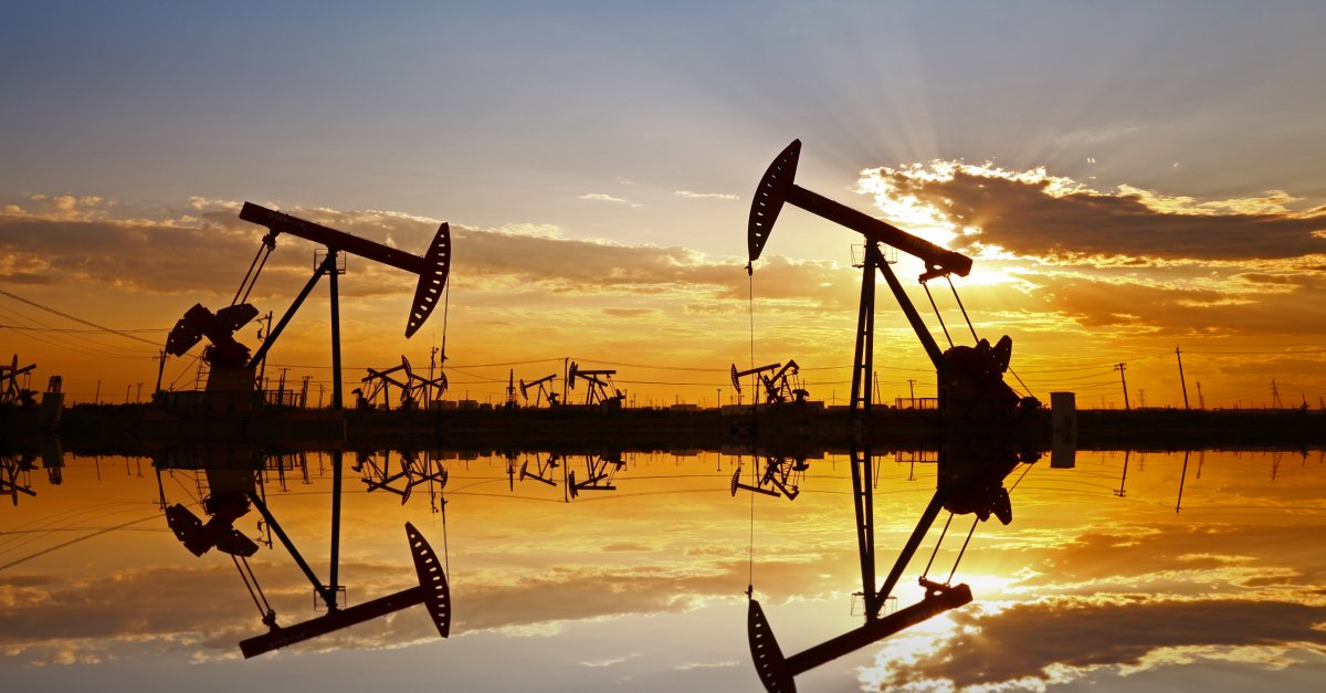 النفط يستقر بعد تبديد تراجع المخزونات الأمريكية مخاوف رفع الفائدة