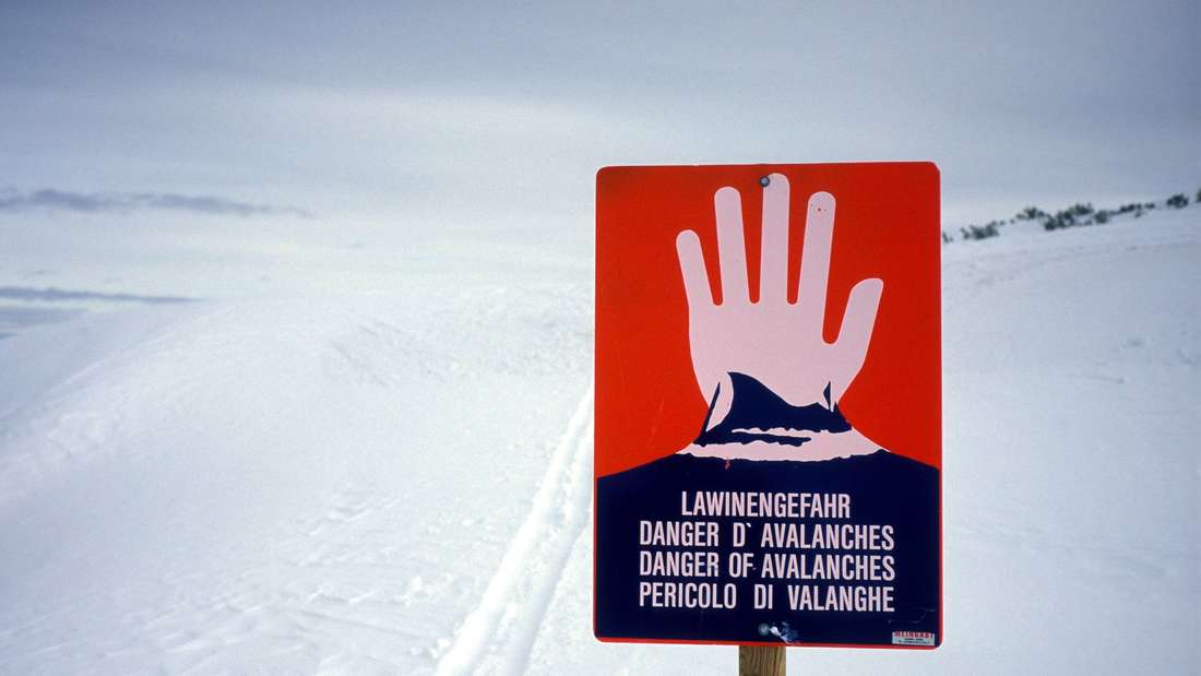 انهيار جليدي يدفن 14 متزلجاً ويصيب ثلاثة منهم في النمسا