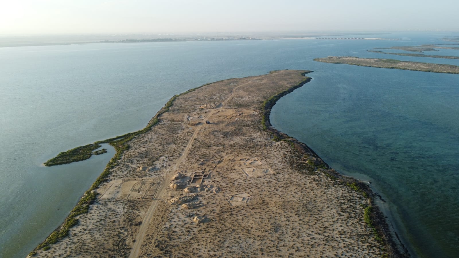 اكتشاف أقدم مدينة لصيد اللؤلؤ في الخليج العربي بأم القيوين