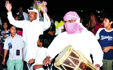 الصورة: الصورة: البحرين.. تعميق الوشائج وتقاليد أصيلة