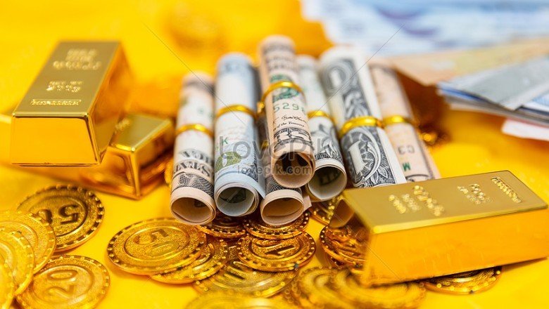 الذهب يخسر 12 دولاراً مع استقرار الدولار