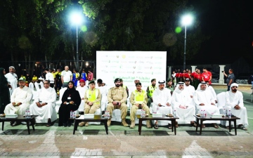 الصورة: الصورة: شرطة دبي تنظم بطولة القوز الرمضانية بين الجاليات