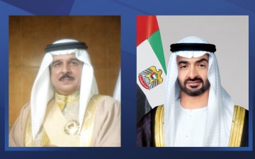 الصورة: الصورة: رئيس الدولة يتلقى تهاني ملك البحرين بالتعيينات القيادية الجديدة
