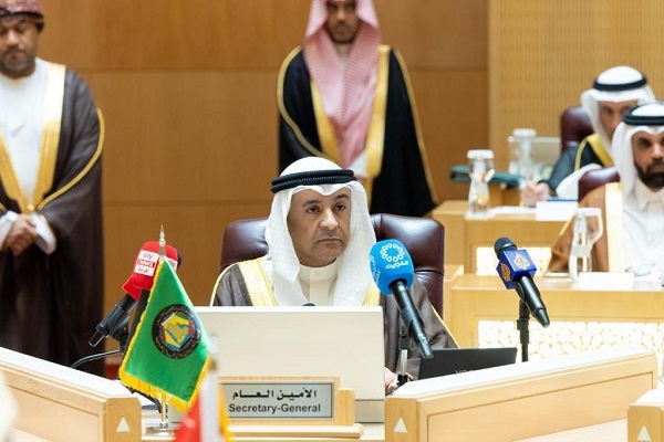 الأمين العام لمجلس التعاون: الظروف الحالية مواتية للانخراط في محادثات السلام باليمن