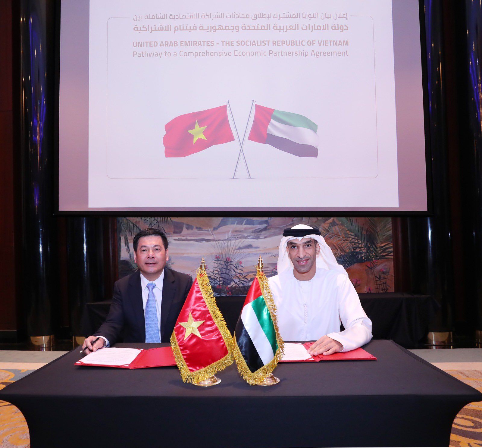 الإمارات تتفق مع فيتنام على إطلاق محادثات للتوصل إلى اتفاقية شراكة اقتصادية شاملة