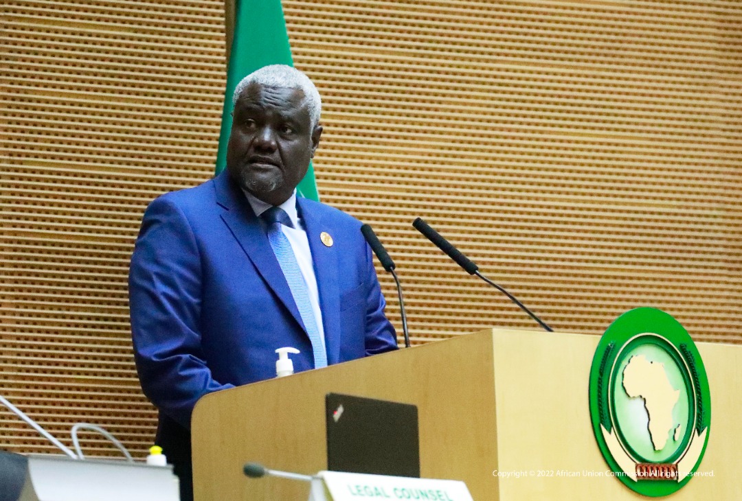 رئيس مفوضية الاتحاد الإفريقي يتوجه فوراً إلى السودان