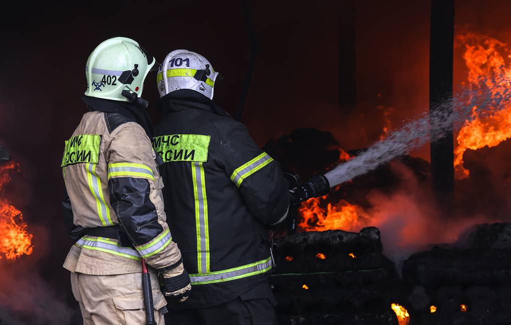 حريق في جزء من مصفاة نفط في جنوب روسيا بعد هجوم بطائرة مسيرة
