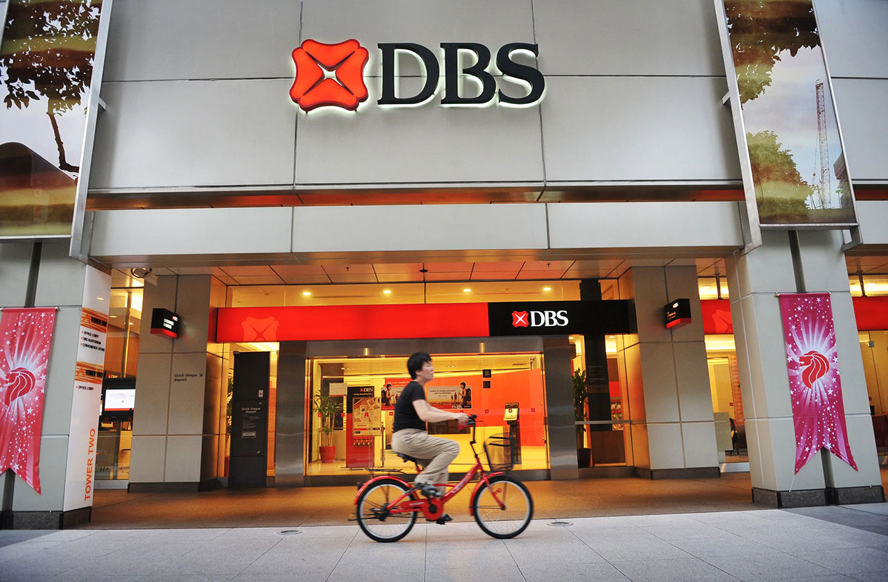 DBS أحد أكبر بنوك آسيا يعتزم التوسع في دبي