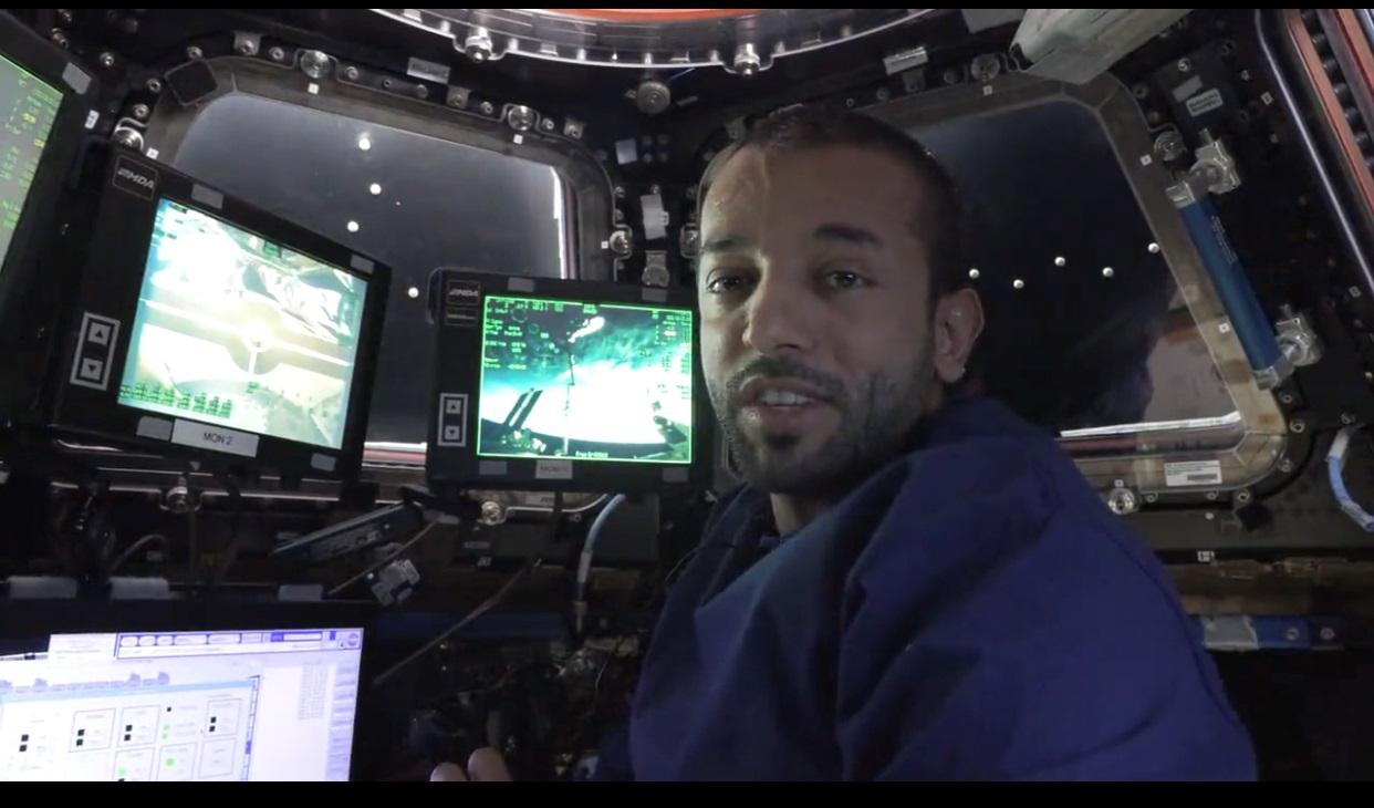 النيادي ينفذ مهمة فصل مركبة الشحن الفضائية «سيغنس» عن المحطة الدولية