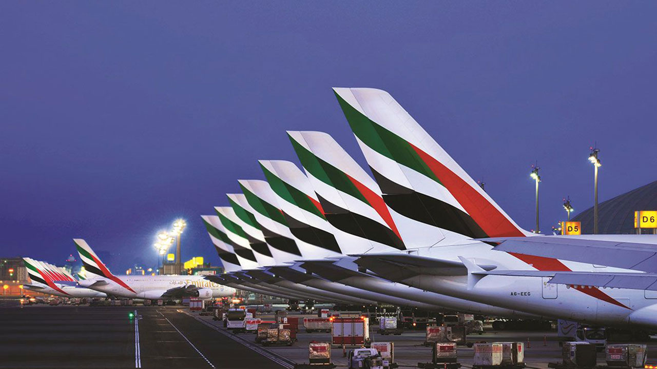طيران الإمارات تسدد 3 مليارات درهم من ديون الجائحة