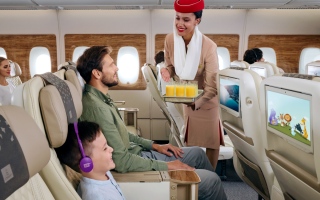 الصورة: الصورة: 43.6 مليون مسافر نقلتهم طيران الإمارات خلال عام