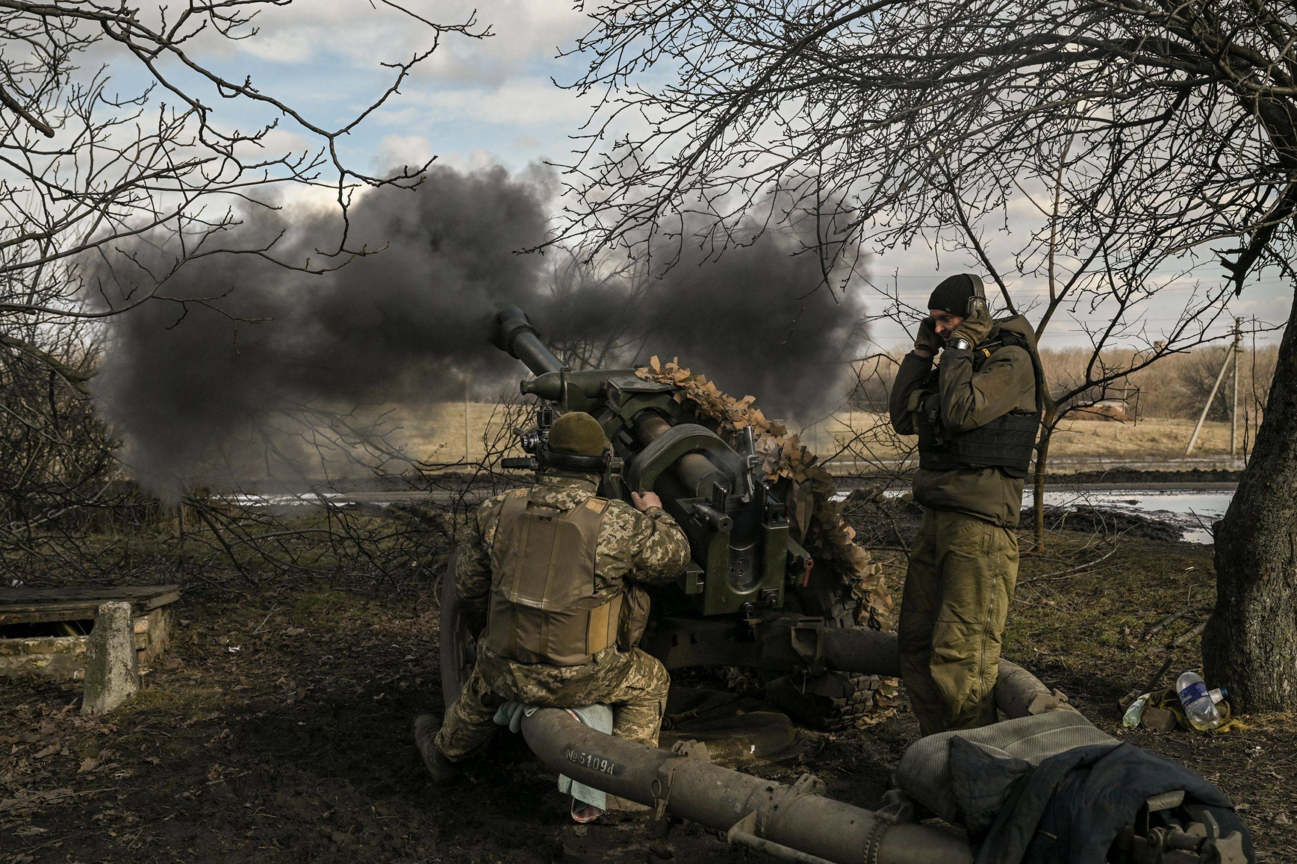 استمرار القتال في باخموت الأوكرانية وما حولها