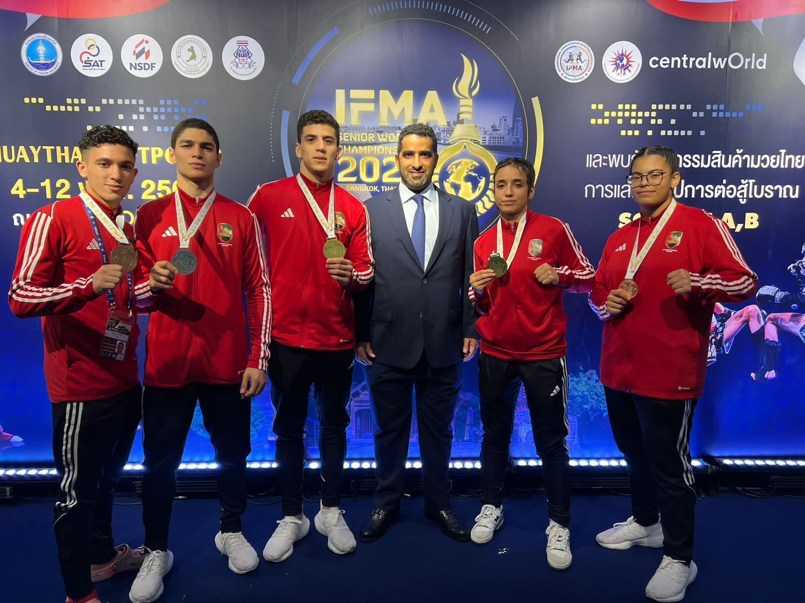 منتخب المواي تاي الإماراتي يتوّج بـ 6 ميداليات ملونة في بطولة العالم بتايلاند