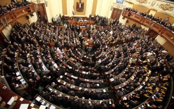 الصورة: الصورة: حافظ إبراهيم يثير حراكاً في البرلمان المصري