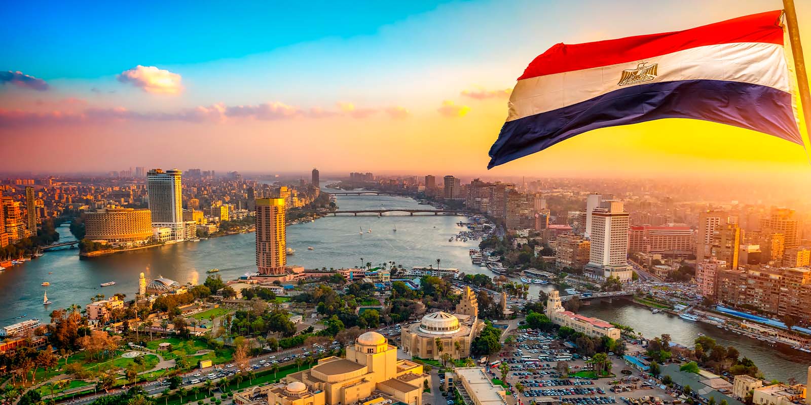 قرار مصري جديد لجذب المستثمرين الأجانب