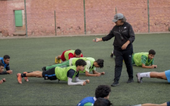 الصورة: الصورة: حسناء الدومي أول مغربية تدرّب وتنقذ فريق كرة القدم للرجال