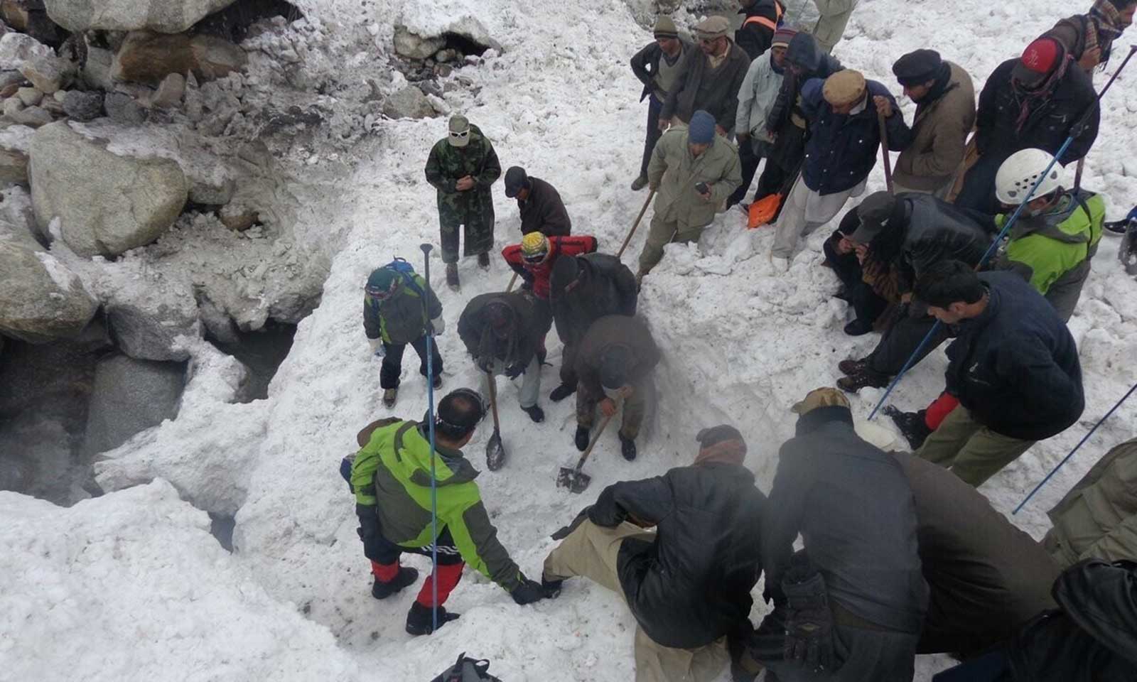 مصرع 11 شخصاً بانهيار جليدي في باكستان