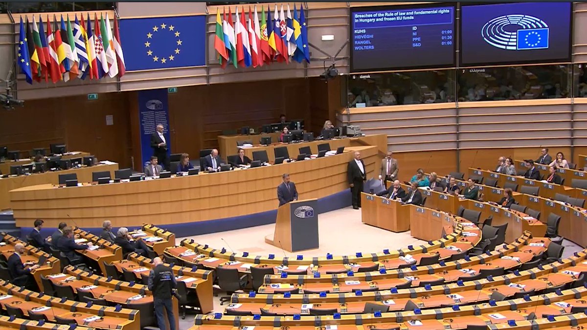 البرلمان الأوروبي يدعو للحماية من التدخل الأجنبي قبل انتخابات 2024
