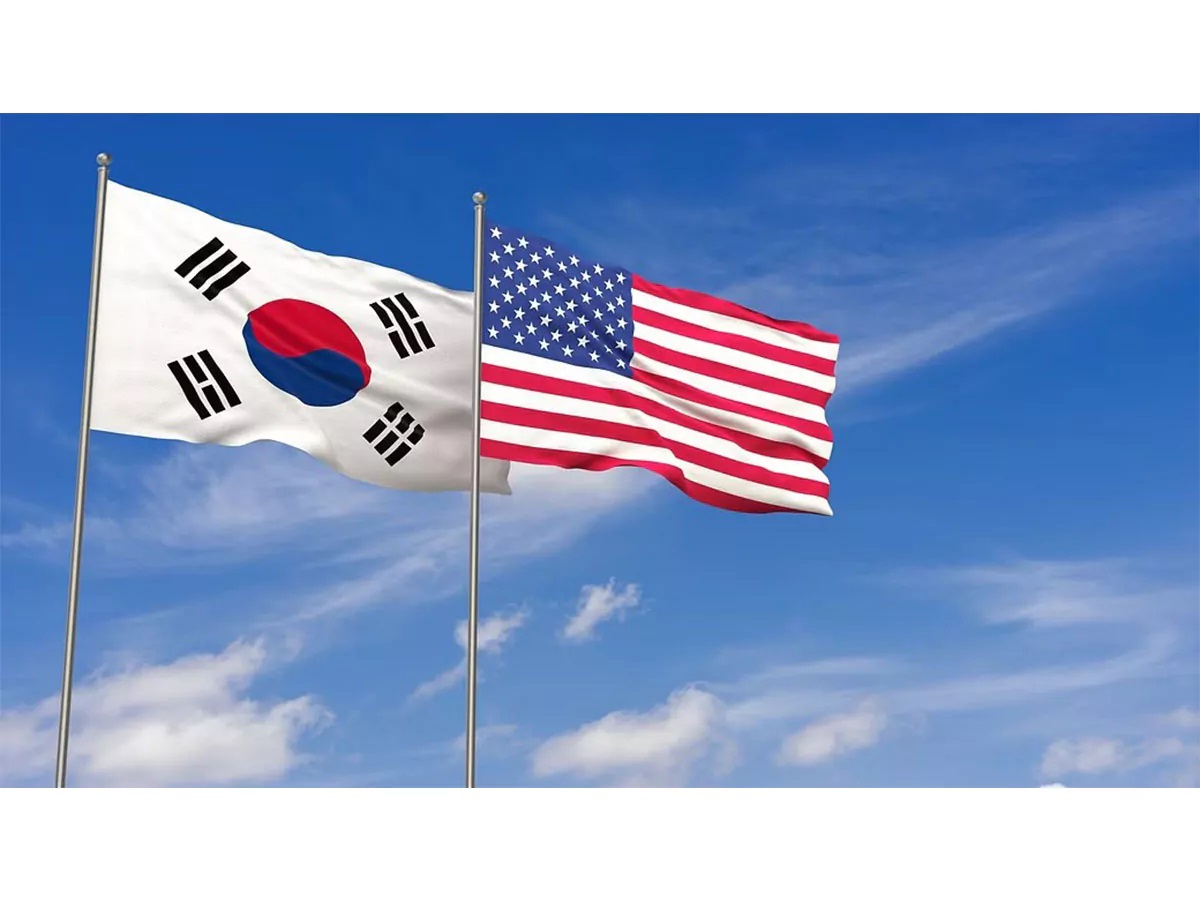 Включи азиатское. Южная Корея и США. Флаг США И Южной Кореи. Флаг Южная Корея. Флаг Кореи Южной и Северной.