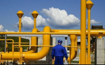 الصورة: الصورة: روسيا تتجه لتعليق صادرات الغاز المسال بسبب هجمات الطائرات المسيرة