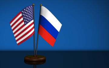 الصورة: الصورة: روسيا تتّهم الولايات المتحدة بشن هجوم سيبراني على أجهزة أبل