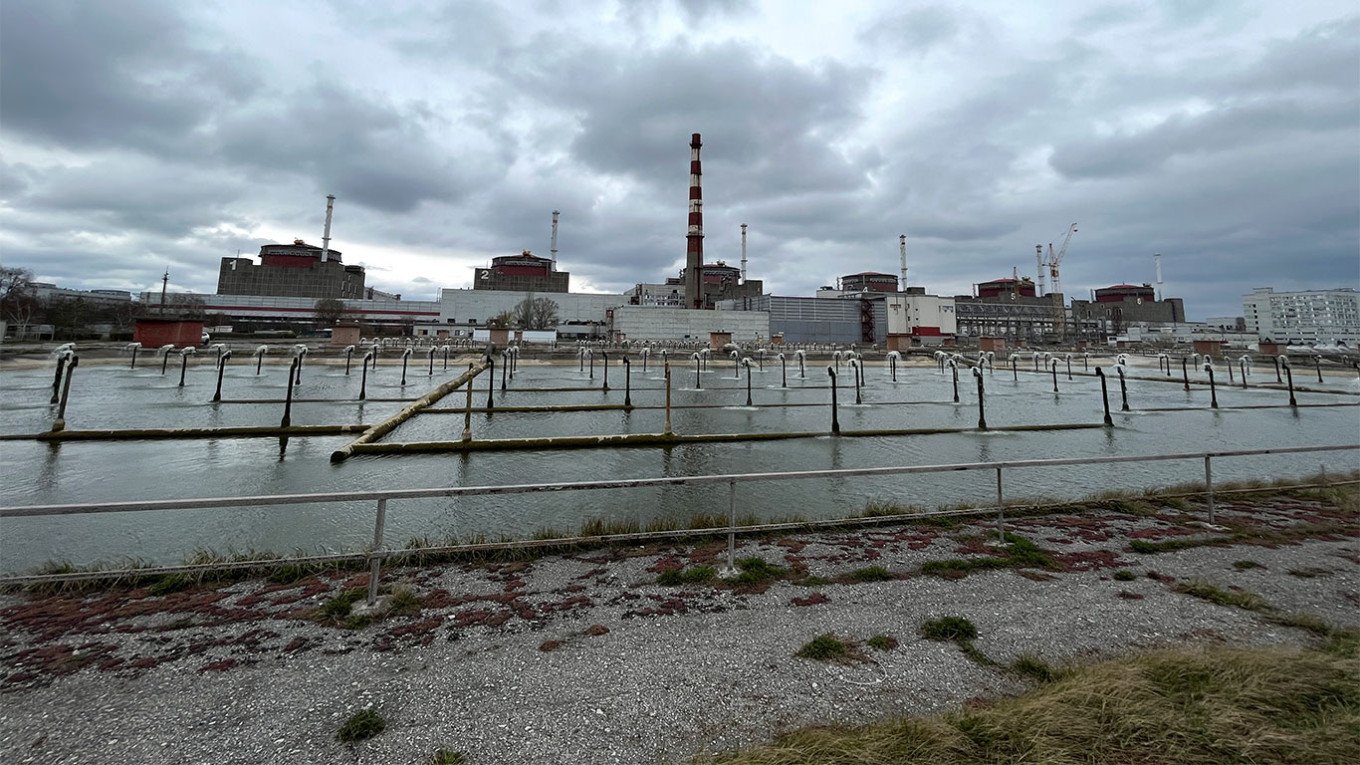 وكالة الطاقة الذرية تطالب بحماية بحيرة تبريد محطة زابوريجيا