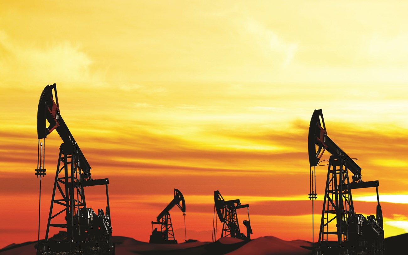 النفط يسجل ثاني خسارة أسبوعية مع تنامي المخاوف بشأن الطلب