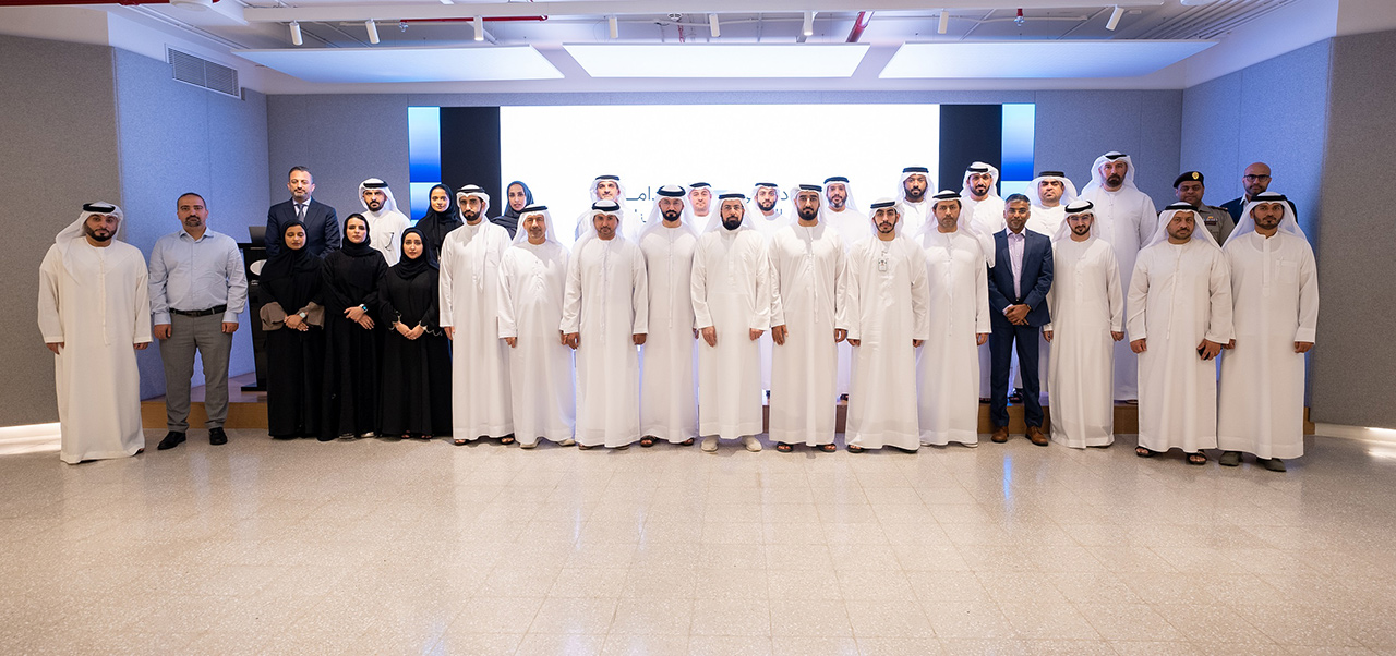 مركز دبي لاستخدامات الذكاء الاصطناعي يعلن تشكيل فرق عمل متخصصة في 30 جهة حكومية