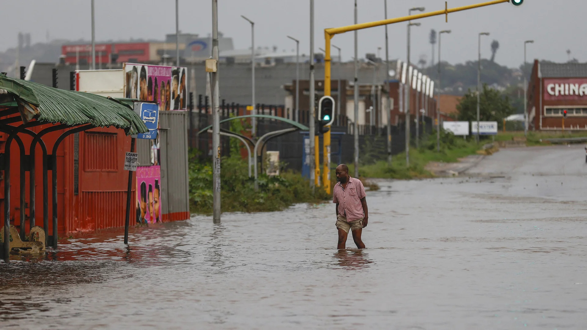قتلى ومفقودون جراء فيضانات في جنوب إفريقيا