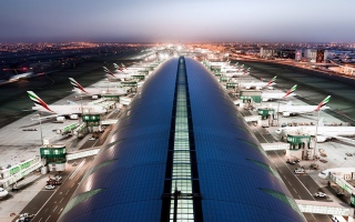 الصورة: الصورة: مطار دبي يحافظ على صدارته عالمياً في السعة المقعدية على الرحلات الدولية