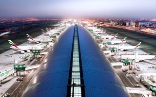 الصورة: الصورة: مطار دبي الأول إقليمياً والثاني دولياً ضمن قائمة أفضل مطارات العالم