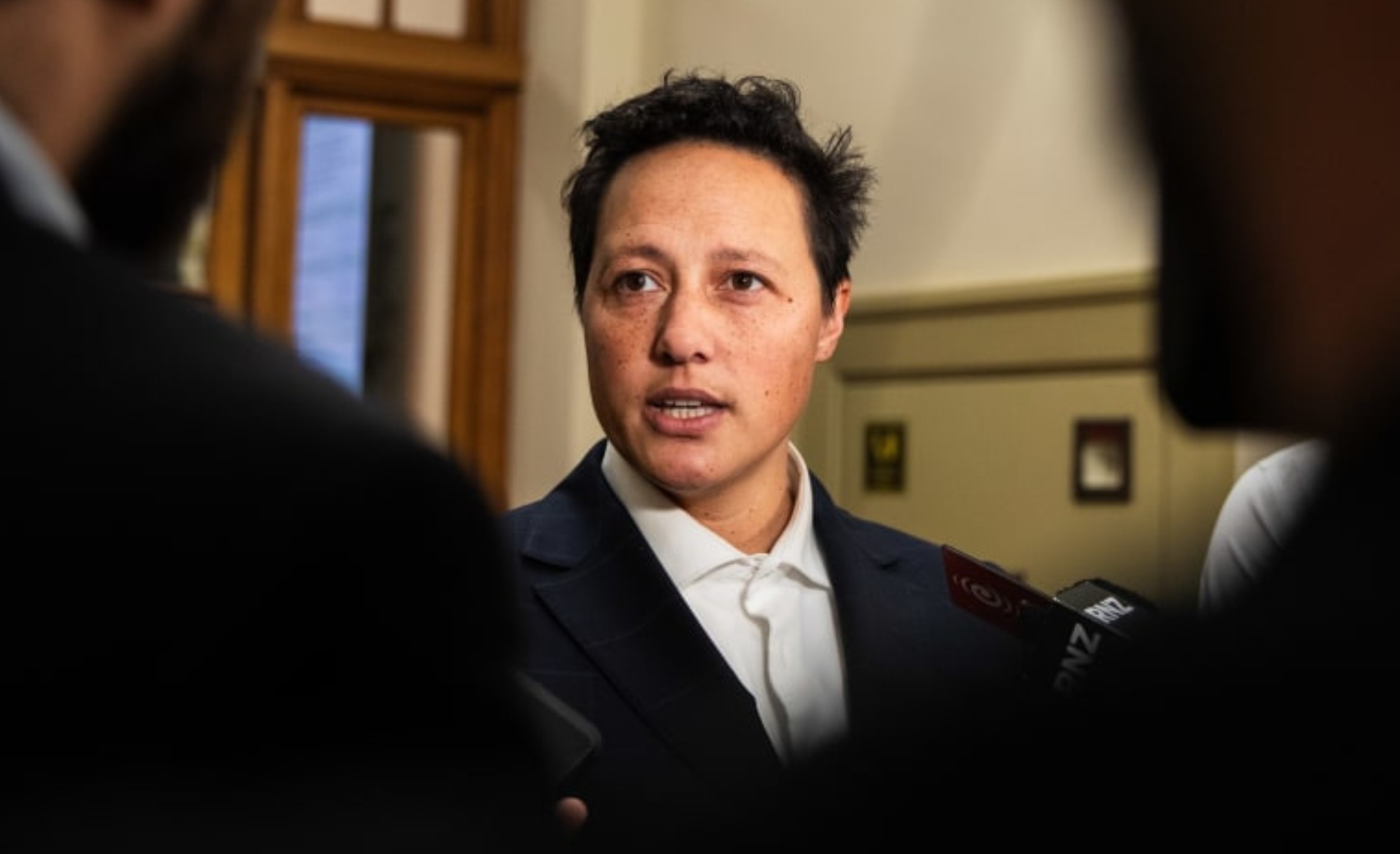 استقالة وزير العدل النيوزيلندي بعد اتهامه بالقيادة المتهورة