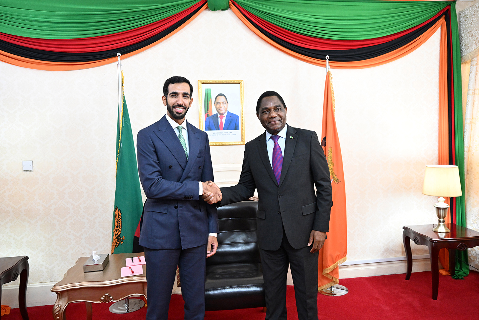 شخبوط بن نهيان يلتقي رئيس زامبيا