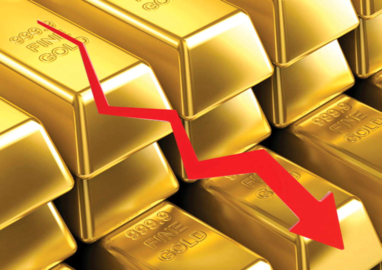 الذهب يتكبّد أكبر خسارة أسبوعية في 35 يوماً