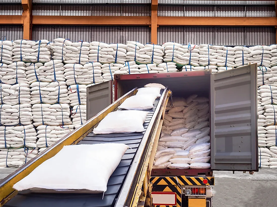 مصر تشتري 150 ألف طن من السكر البرازيلي الخام