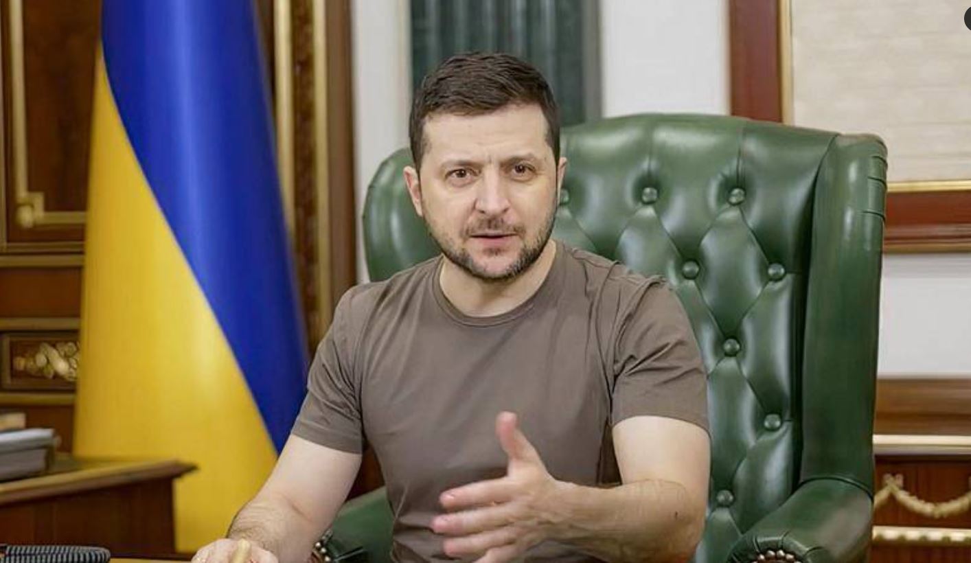 زيلينسكي: القتال على الجبهة صعب لكن أوكرانيا 