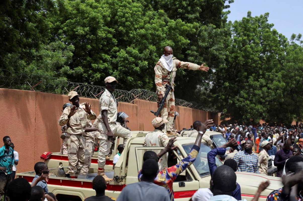 العسكريون في النيجر ينهون مهمات سفراء بلادهم في 4 دول