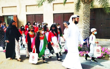 الصورة: الصورة: «المستكشفون الصغار» في دبي.. الإبداع يعانق كنوز التراث