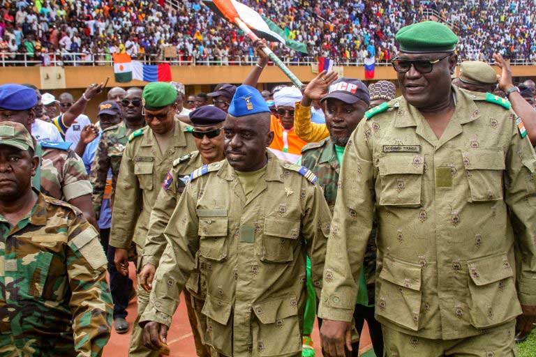 عسكريو النيجر يديرون ظهورهم لعروض الحوار