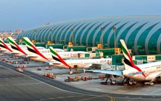العمليات في مطار دبي تعود إلى وضعها الطبيعي
