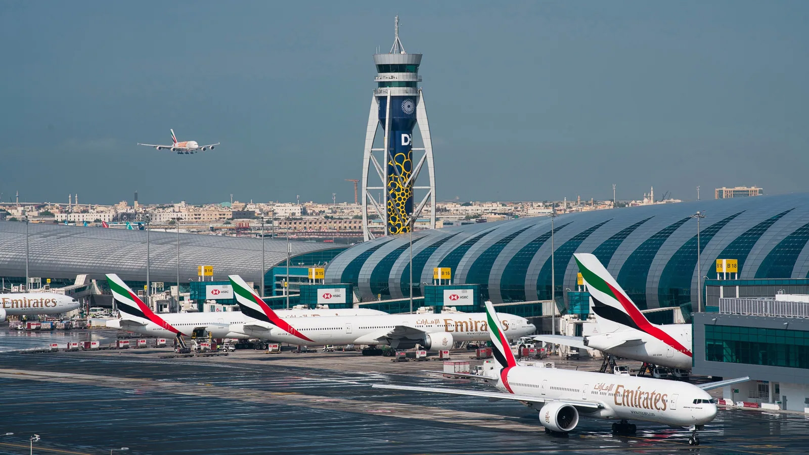 مطار دبي الدولي يحتفظ بالصدارة العالمية خلال أغسطس