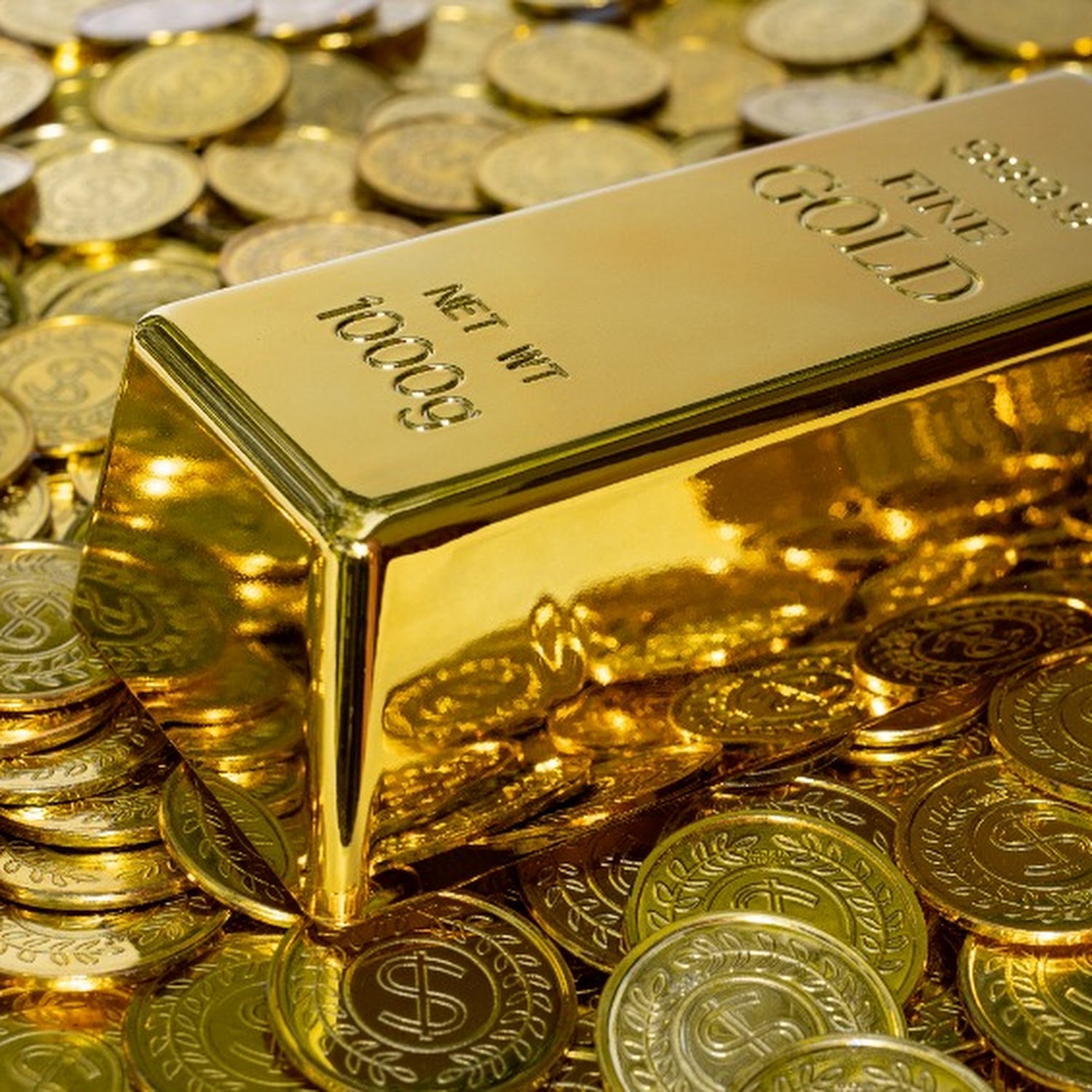 الذهب عند أدنى مستوى في 5 أشهر مع صعود الدولار وعوائد السندات الأمريكية