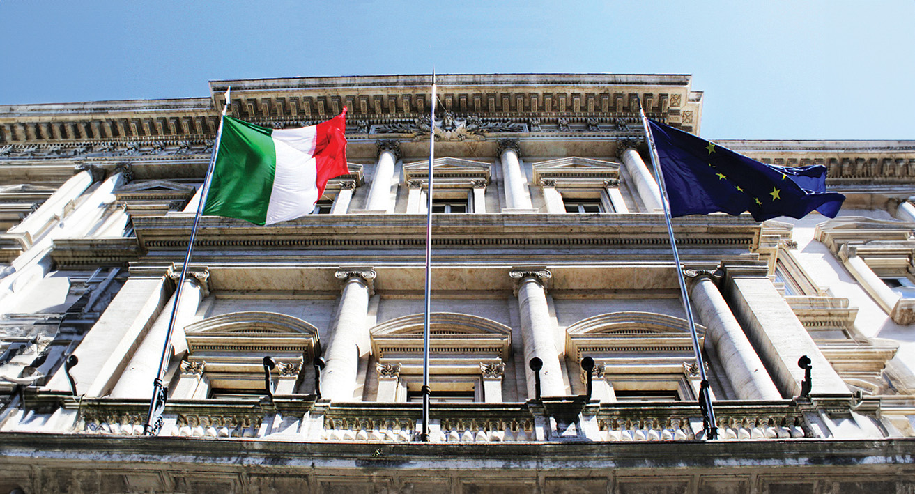 إيطاليا تتوقع الحصول على 3 مليارات يورو من ضريبة البنوك الجديدة