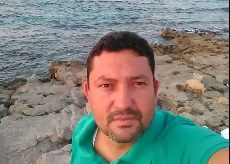 أنقذ طفلين من الغرق .. وفاة الصحفي التونسي توفيق مخلوف بسبب الإجهاد