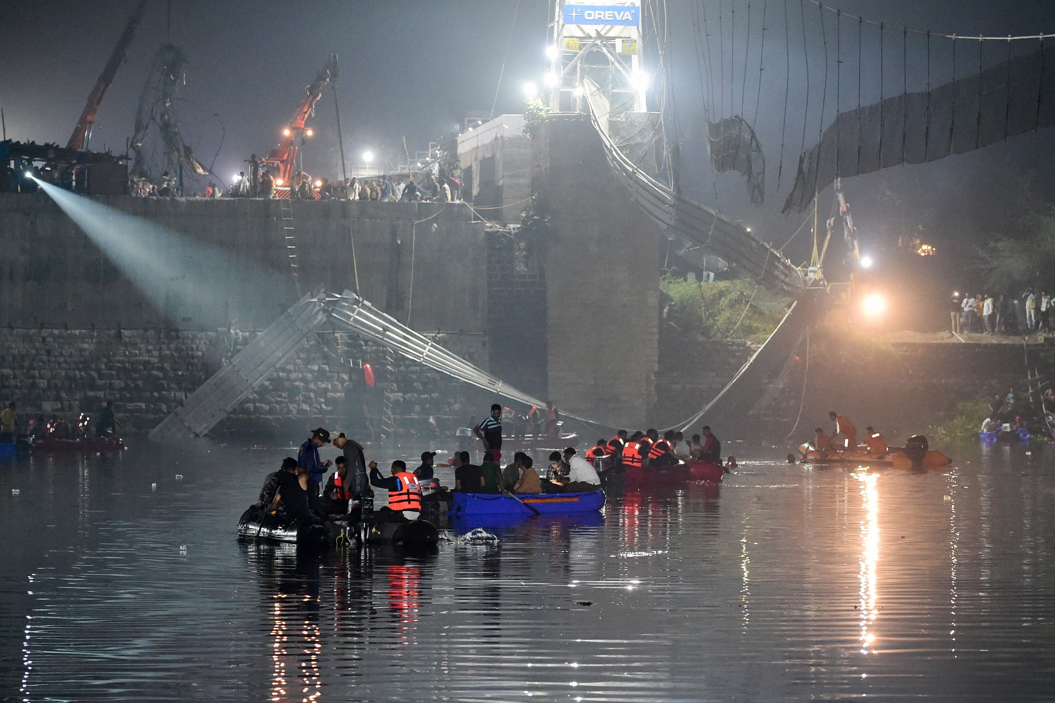 مقتل 17 شخصاً إثر انهيار جسر قيد الإنشاء في الهند