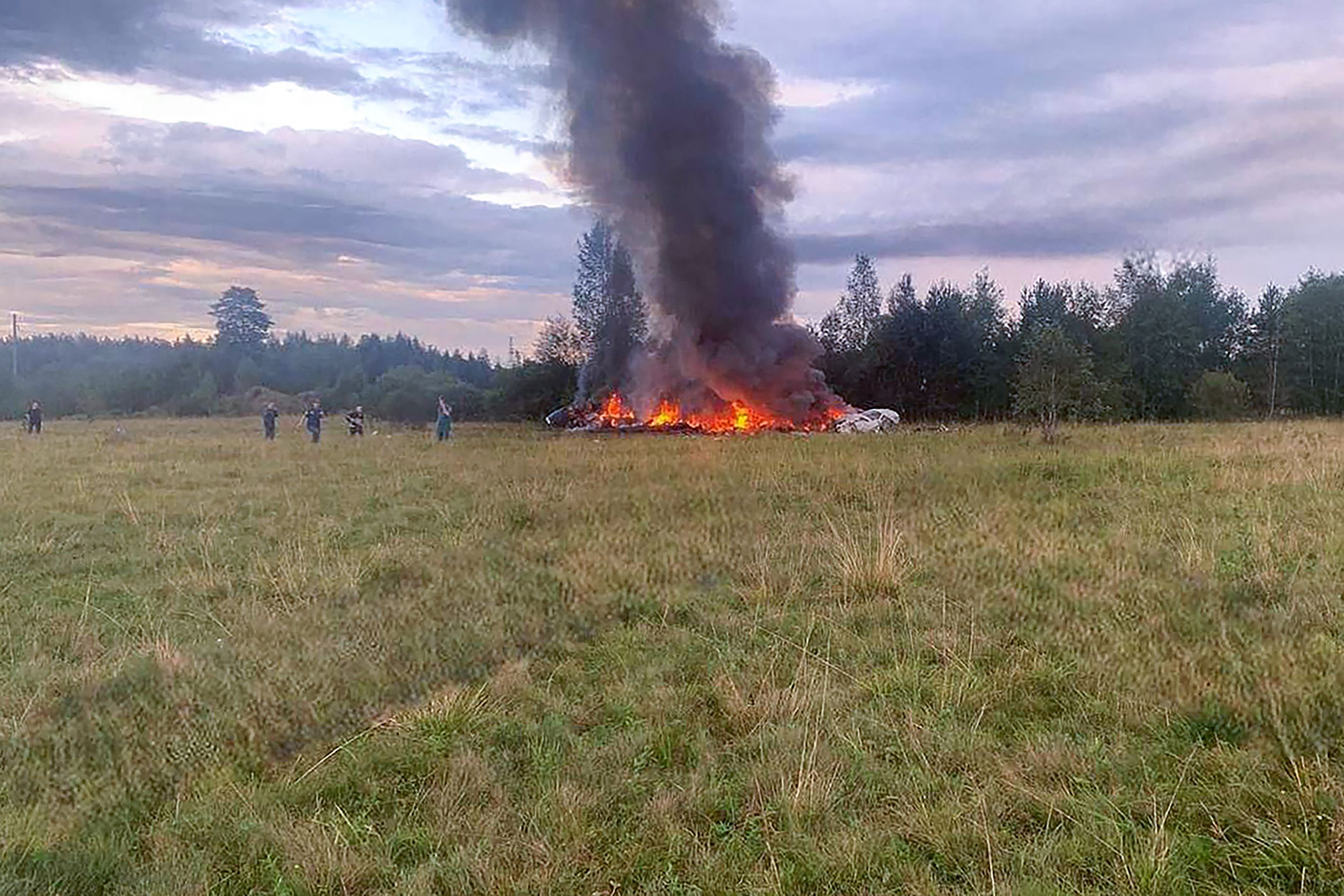 العثور على 8 جثث بموقع سقوط طائرة روسيا المنكوبة