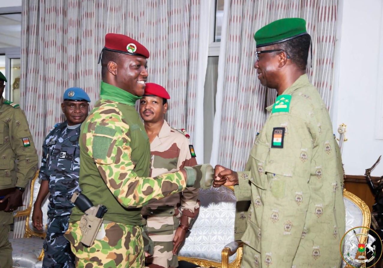 النيجر تسمح بتدخل مالي وبوركينا فاسو على أراضيها في حال تعرضت للعدوان