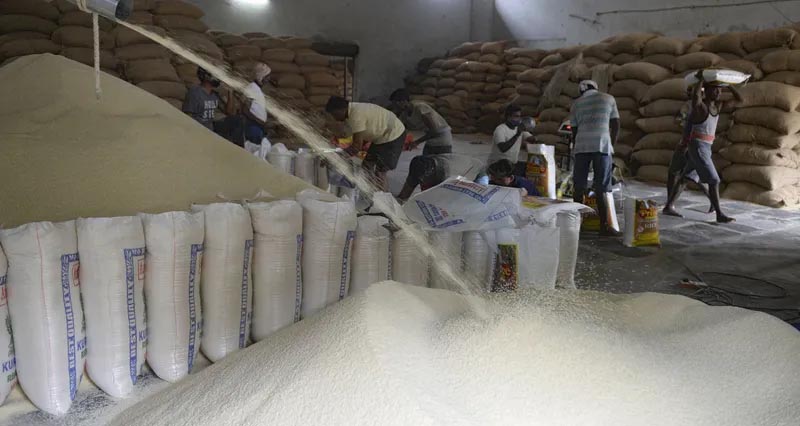 أكبر مصدّر للأرز في العالم يشدد قيود التصدير