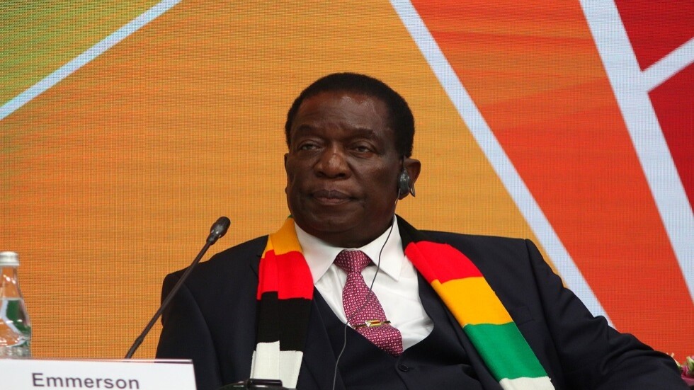 رئيس زيمبابوي يفوز بفترة ولاية ثانية